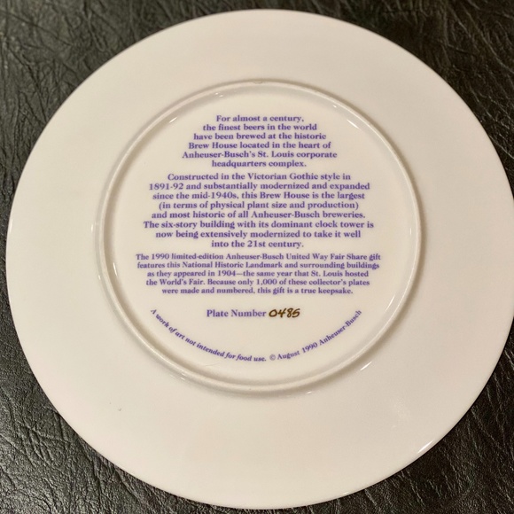 Unique Gift, Very Limited Ed. Anheuser-Busch 3 collectible decorative plates set